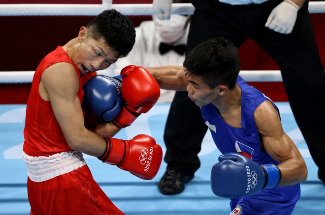 Tay dam Ryomei Tanaka thua tan tac o ban ket boxing duoi 52 kg