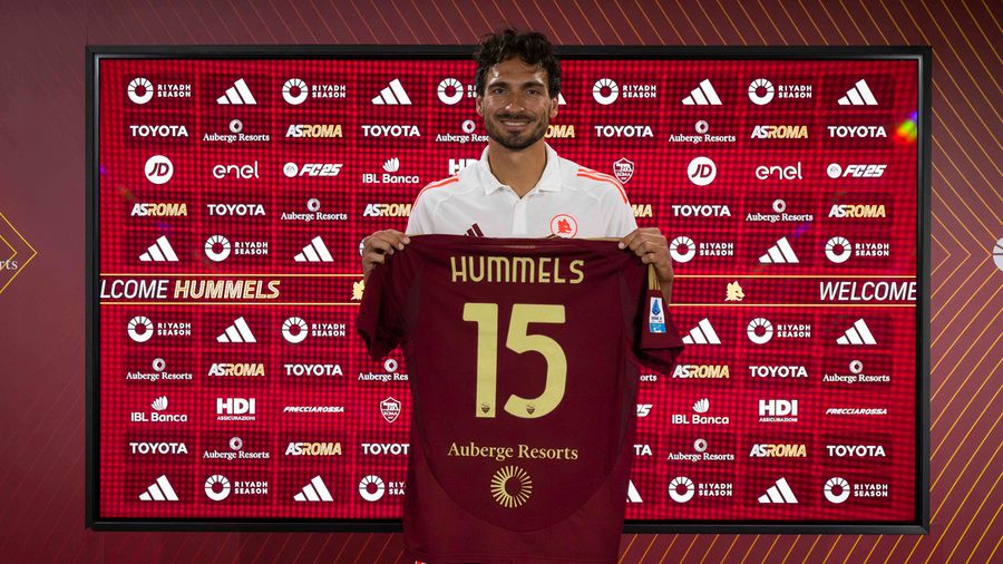 AS Roma ky hop dong voi Mats Hummels